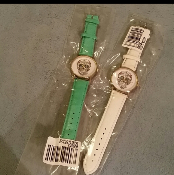 SOLD OUT! Sugar Skull Watch - Picture 3 of 4